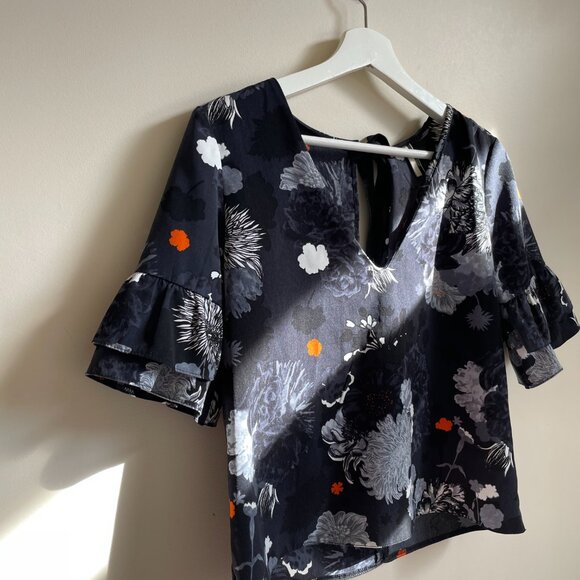 Top Shop Perfectly Cropped Back Tie Floral Top Medium Deep V - Picture 3 of 5